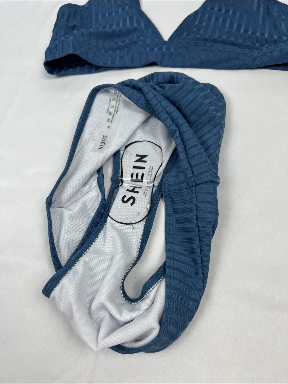 SHEIN Ribbed V-Neck Bikini Set - Deep Blue‎ Size Medium - Picture 5 of 7
